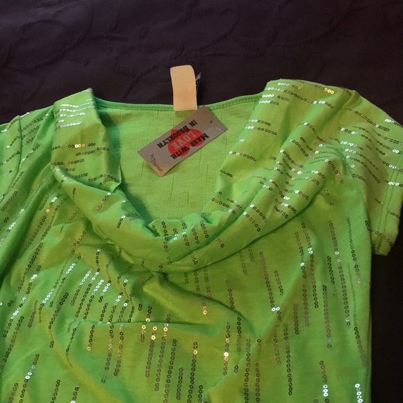 Top - Picture 3 of 3